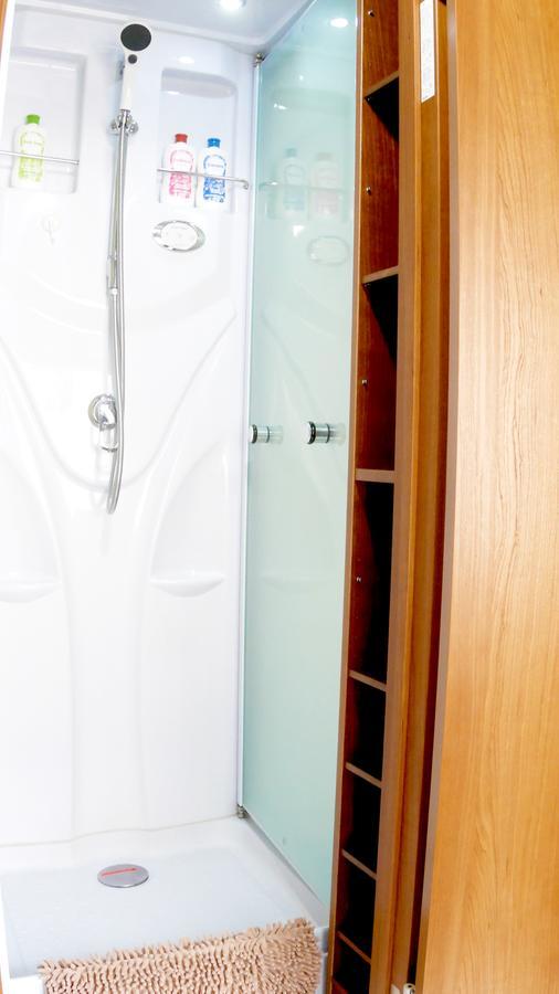 Poshtel Osaka 240 Apartment ภายนอก รูปภาพ